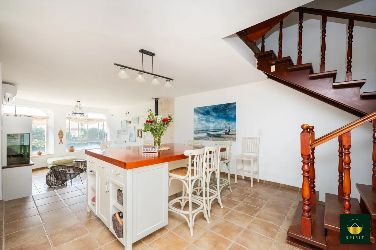 Spacious Semi-Detached Home in Yaakov Neighborhood | 6 Rooms – photo 20