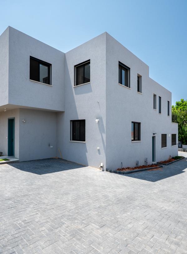 Brand-New Private Home | Prime Pedestrian Location in Zichron Yaakov, Zichron Yaakov – photo 1