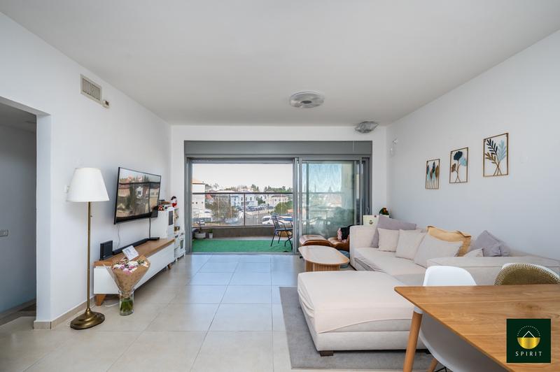 4 Bedroom Apartment | Ramat Zvi | Open Views + Partial Sea View – photo 1