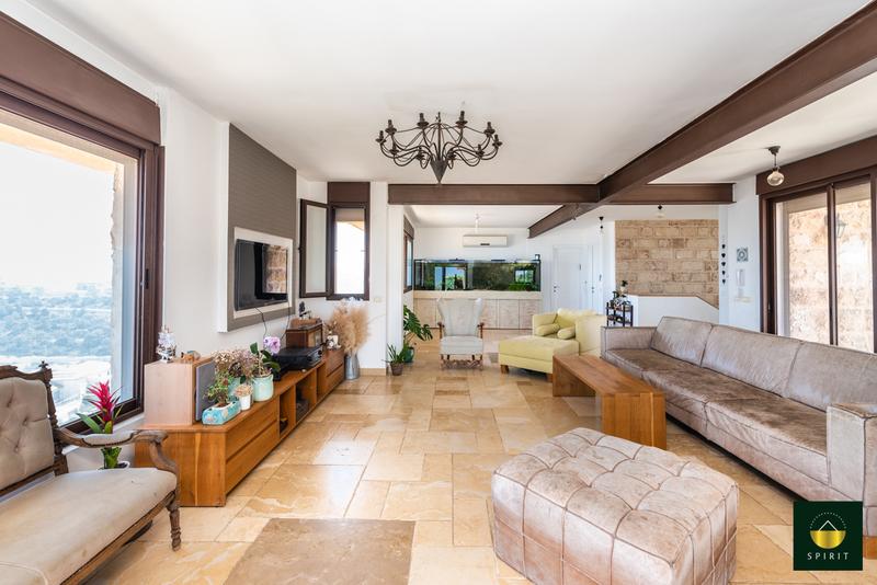 Northwestern Ridge Luxury Estate | Panoramic Sea Views – photo 11