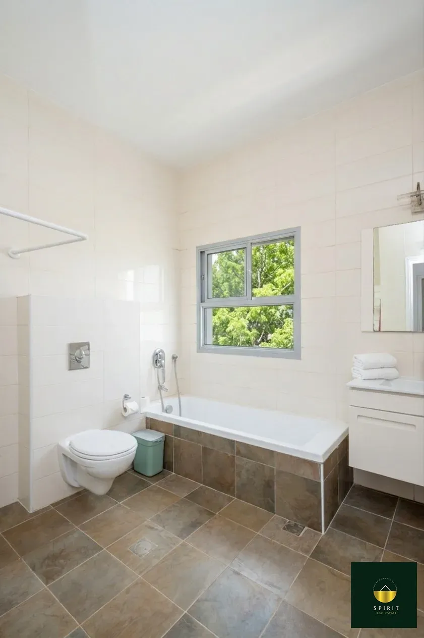 Detached Corner Home with Open Views & Partial Sea View | 8 Rooms, Zichron Yaakov – photo 6