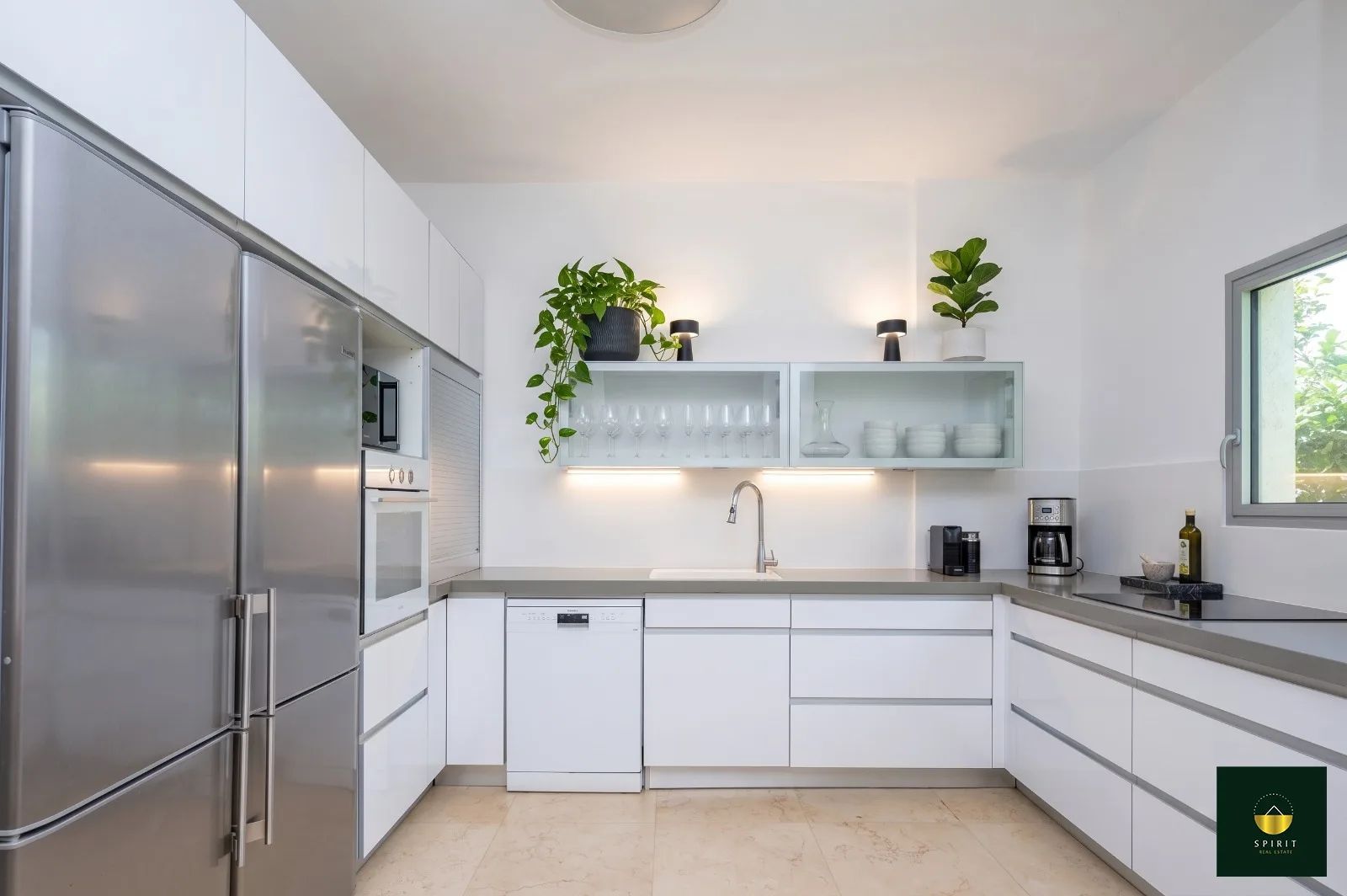 Detached Corner Home with Open Views & Partial Sea View | 8 Rooms, Zichron Yaakov – photo 3