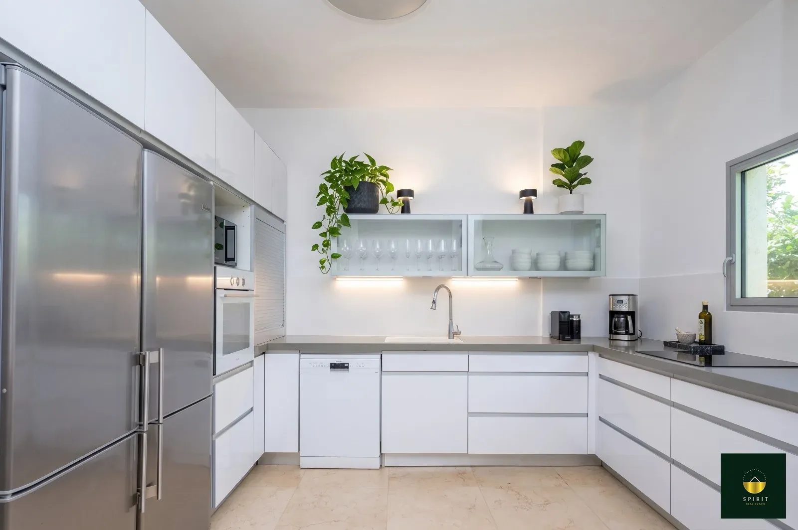 Detached Corner Home with Open Views & Partial Sea View | 8 Rooms, Zichron Yaakov – photo 3