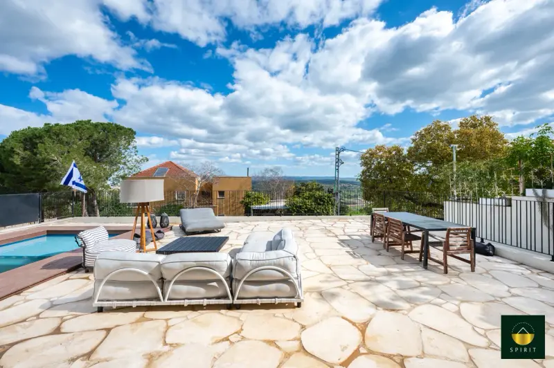 French-Country Architectural Home Near Zichron’s Midrachov | 6 Rooms + Unit, Zichron Yaakov – photo 2