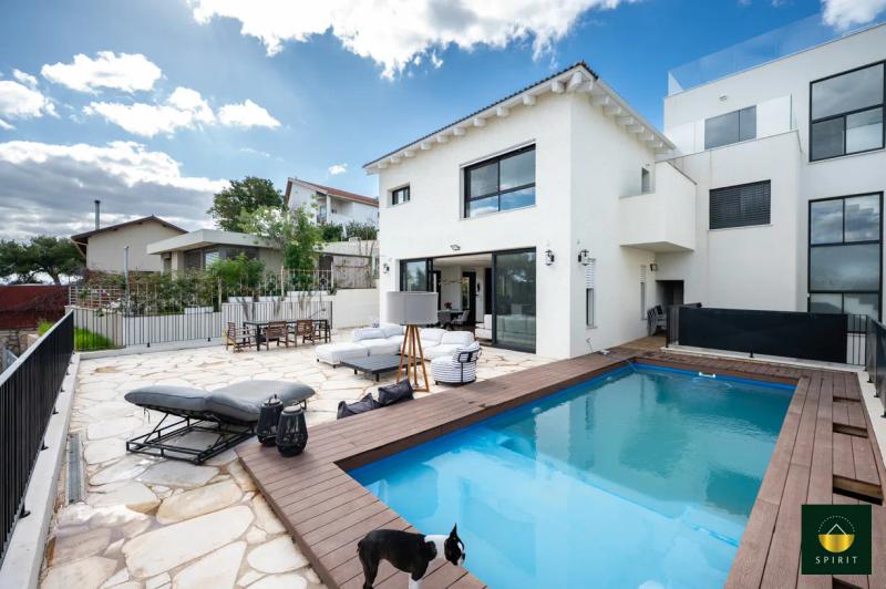 French-Country Architectural Home Near Zichron’s Midrachov | 6 Rooms + Unit – photo 1