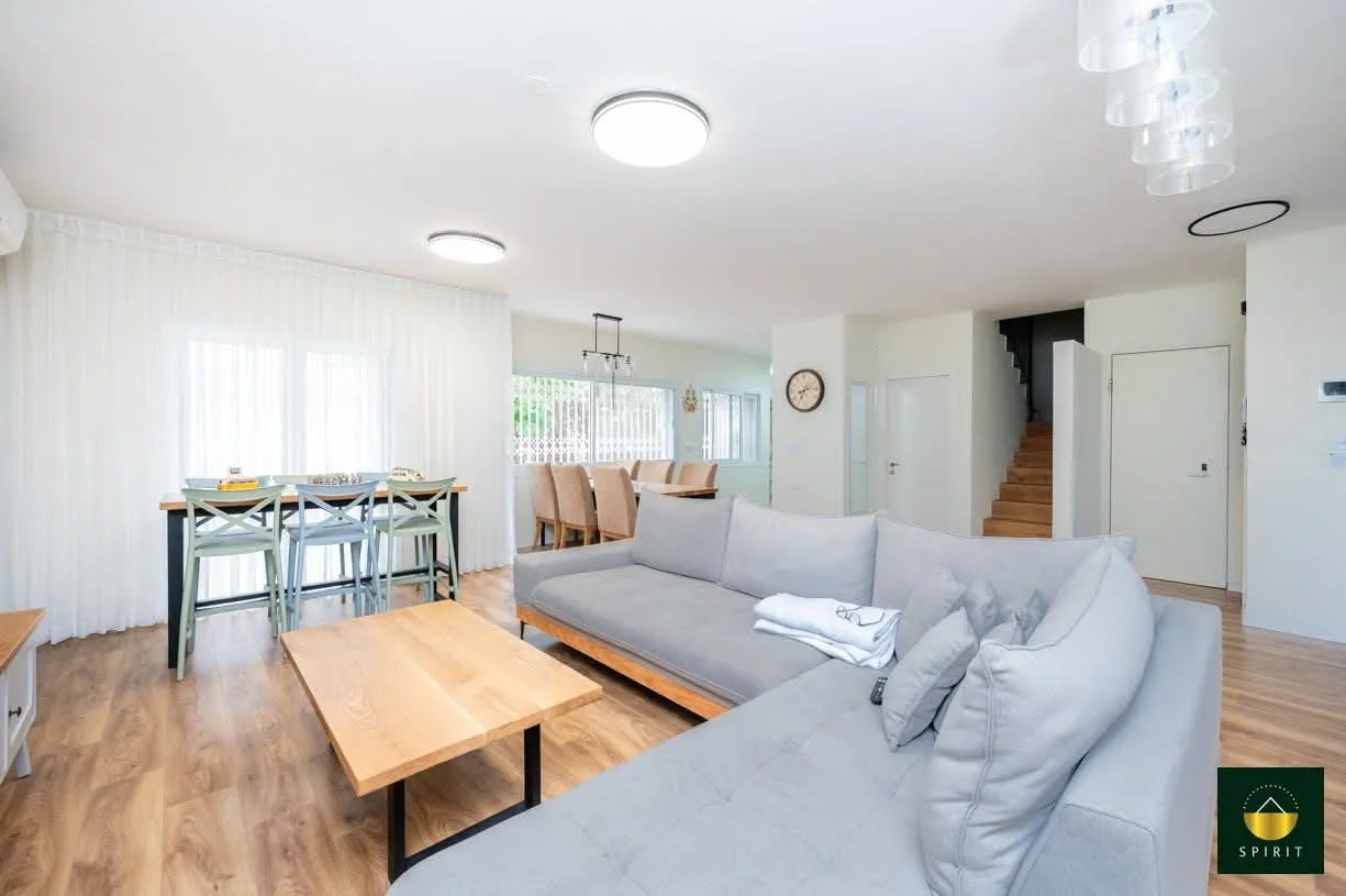 Renovated Semi-Detached Home in Hashmura | 6 Rooms + Family Area, Zichron Yaakov – photo 7